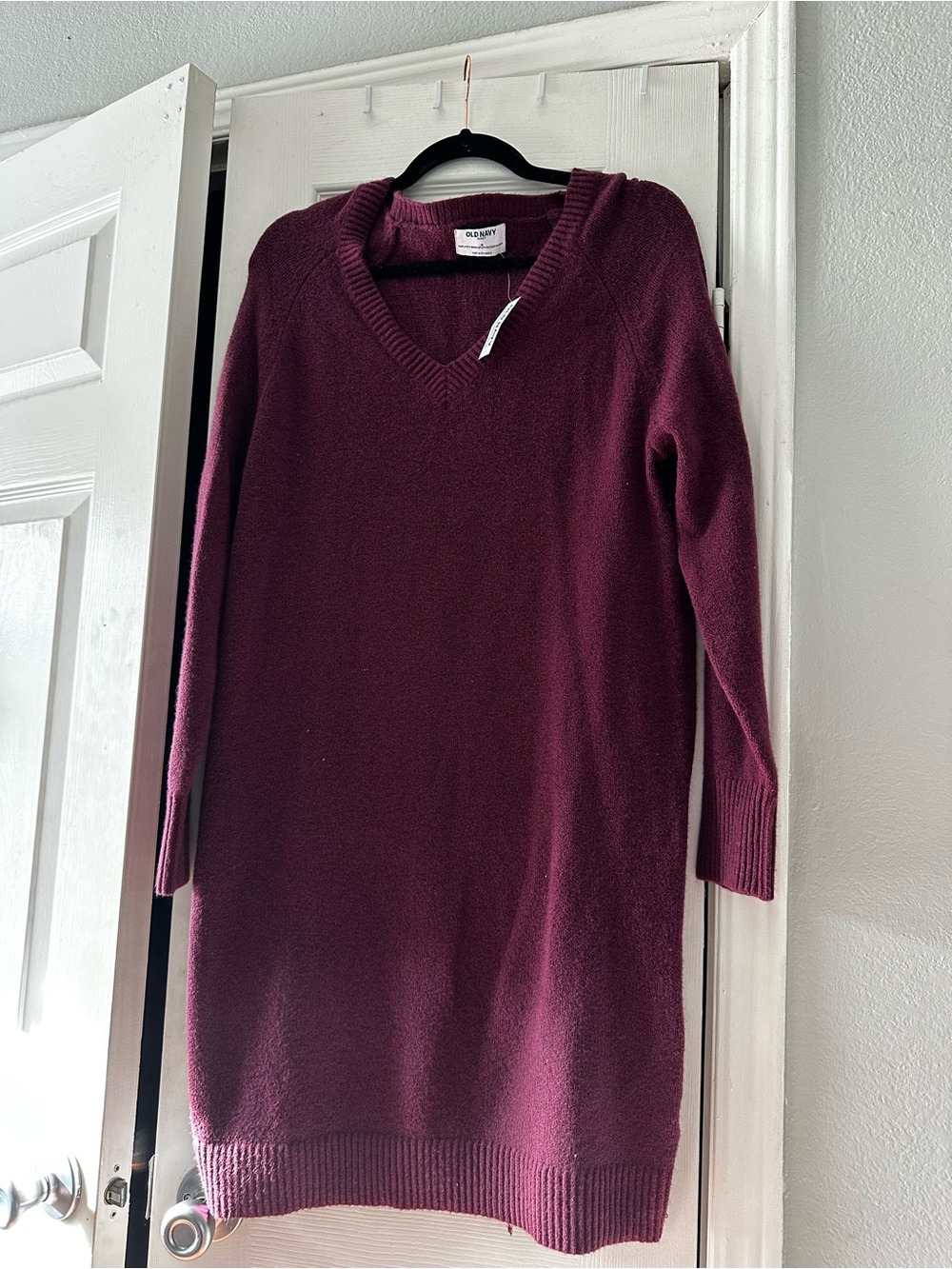 Old Navy Women's V-Neck Sweater Dress - Burgundy